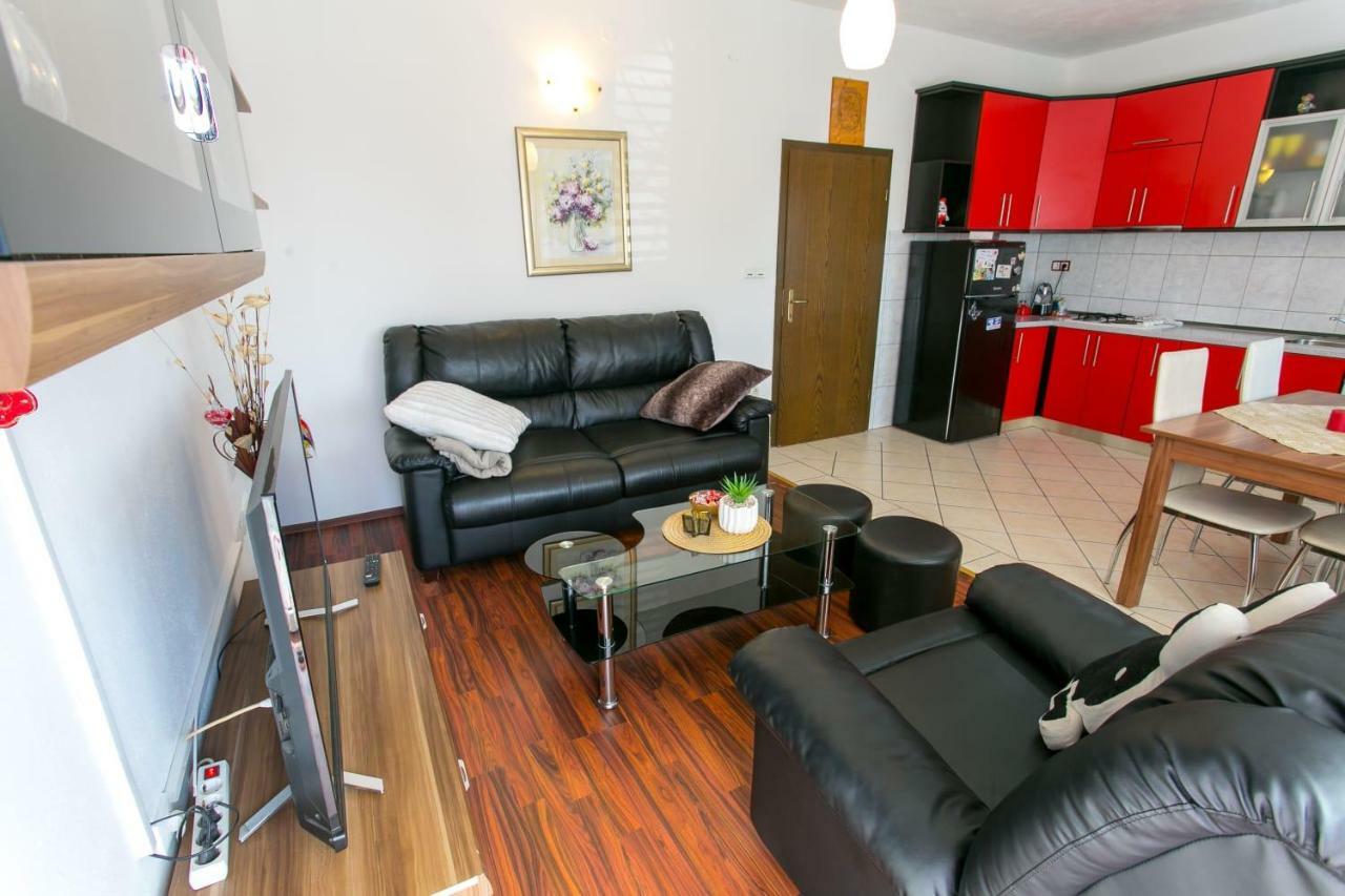 Ferienwohnung Apartman Antea Kaštel Stari Exterior foto