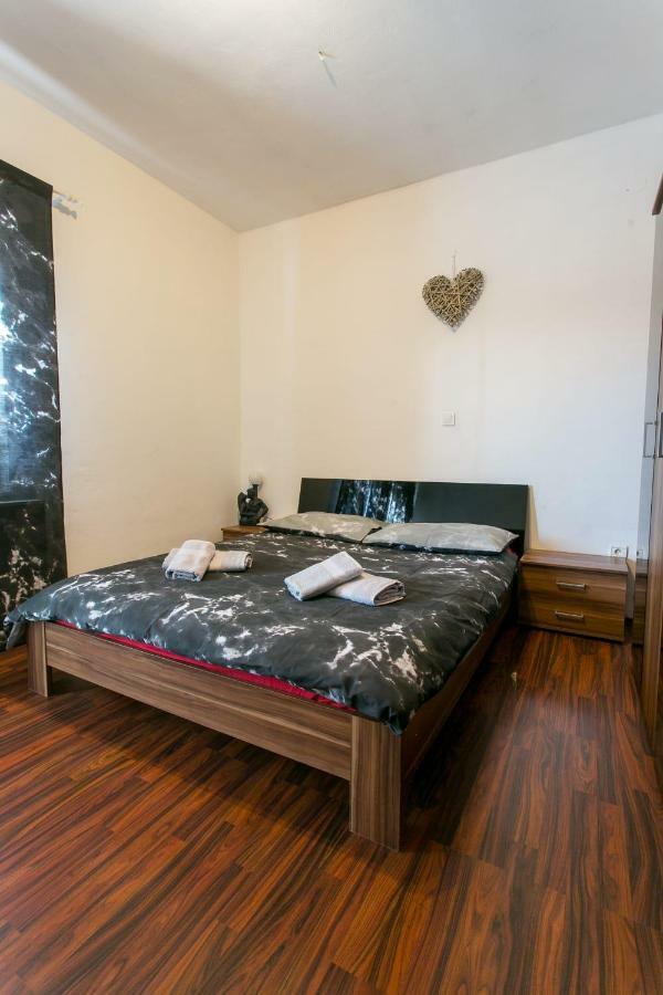 Ferienwohnung Apartman Antea Kaštel Stari Exterior foto