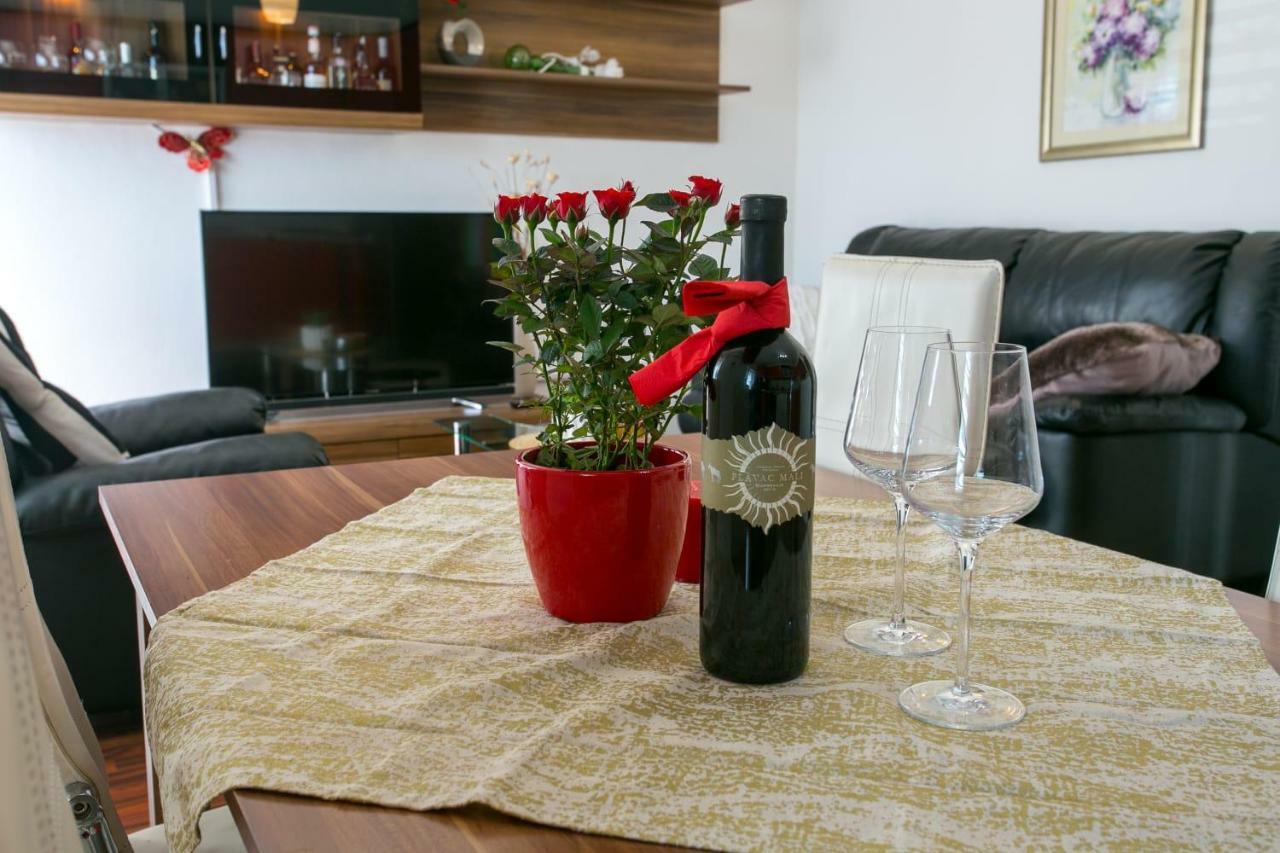 Ferienwohnung Apartman Antea Kaštel Stari Exterior foto