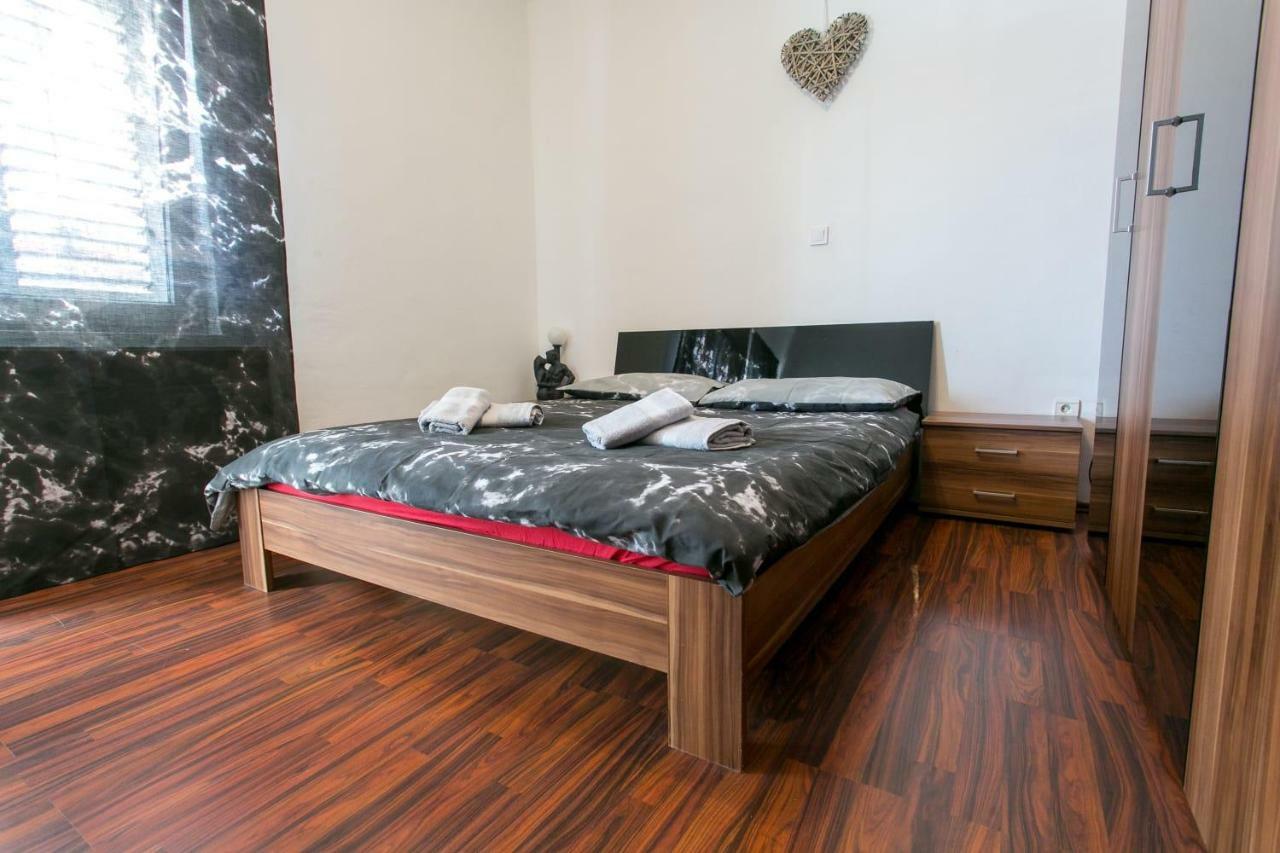 Ferienwohnung Apartman Antea Kaštel Stari Exterior foto