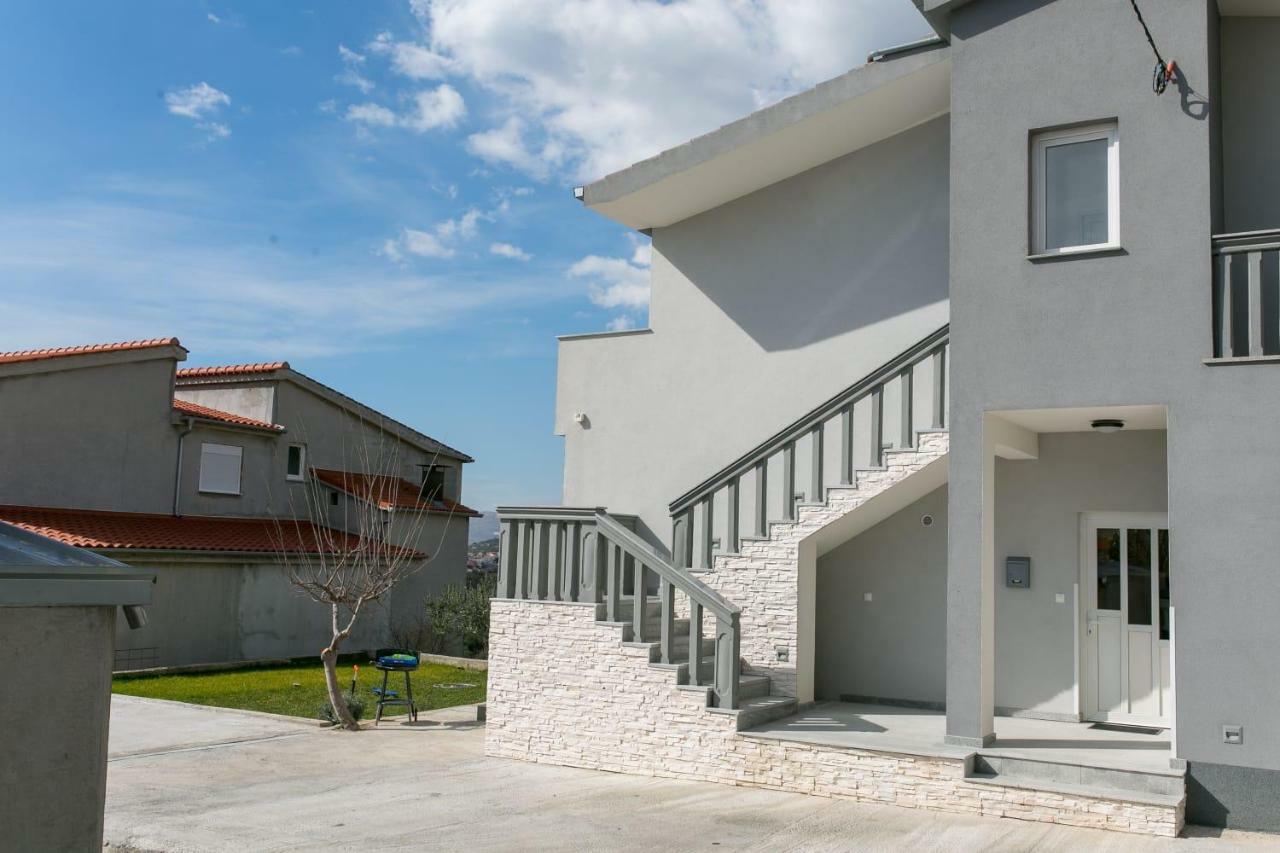 Ferienwohnung Apartman Antea Kaštel Stari Exterior foto