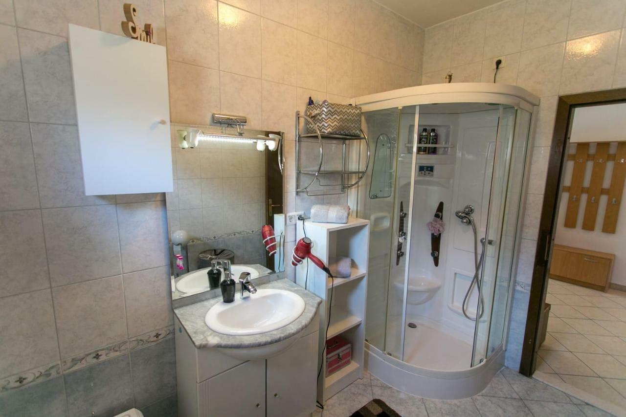 Ferienwohnung Apartman Antea Kaštel Stari Exterior foto