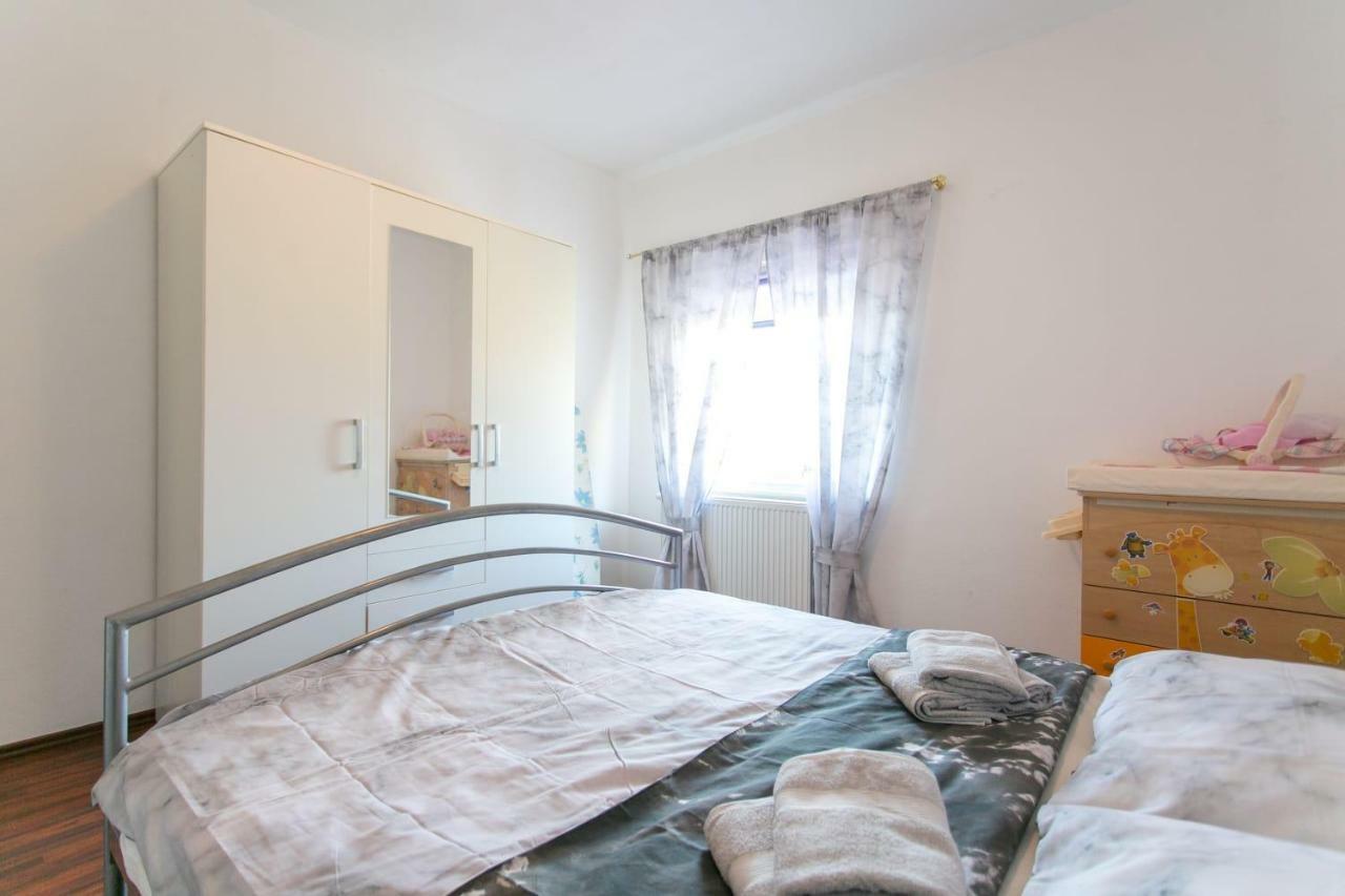 Ferienwohnung Apartman Antea Kaštel Stari Exterior foto