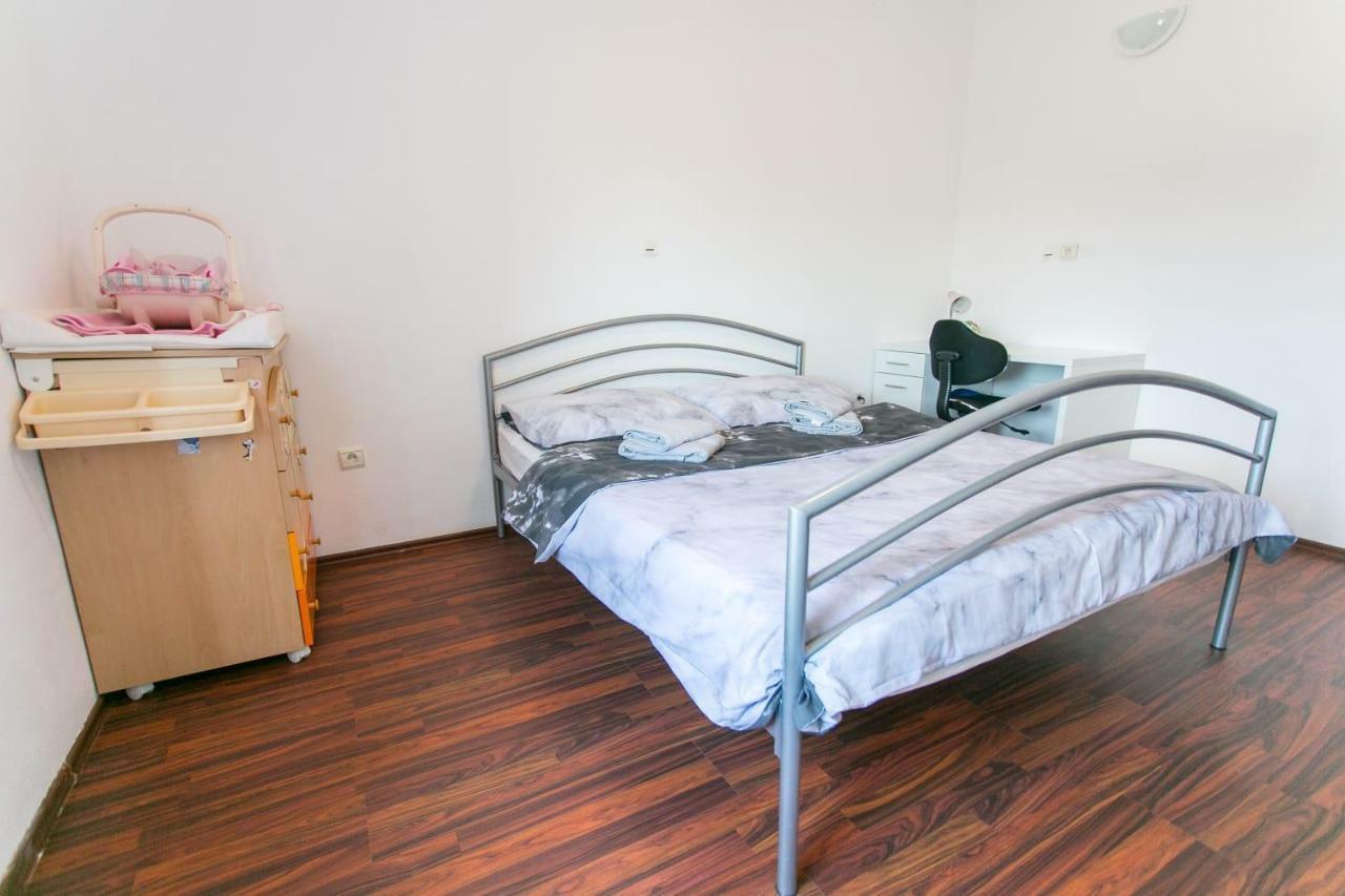 Ferienwohnung Apartman Antea Kaštel Stari Exterior foto