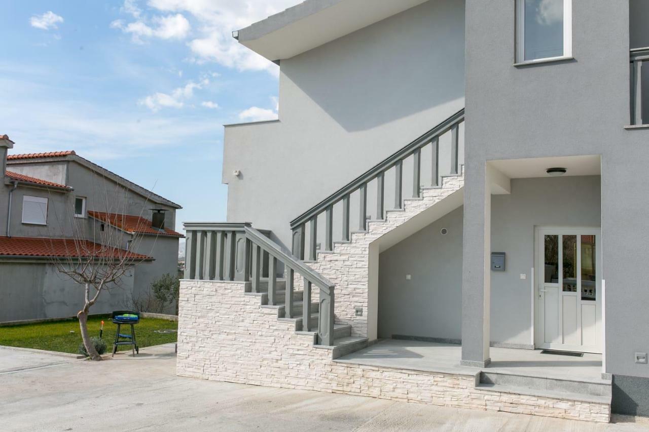 Ferienwohnung Apartman Antea Kaštel Stari Exterior foto